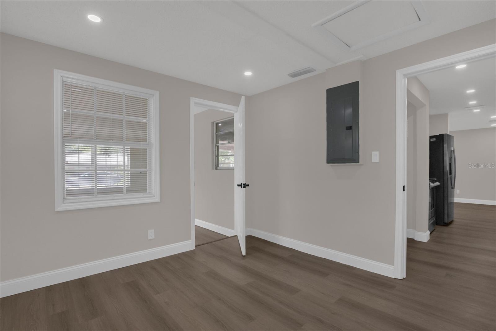 WALKERS ADD TO ALTAMONTE SPGS 2 - Residential