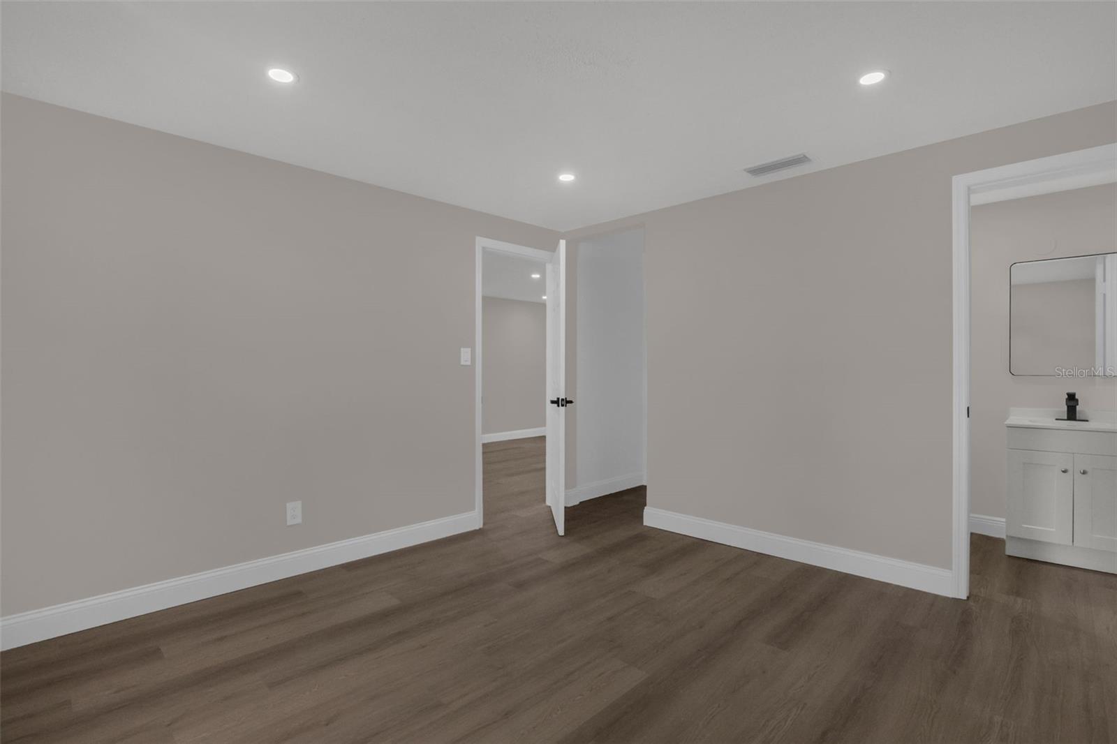 WALKERS ADD TO ALTAMONTE SPGS 2 - Residential