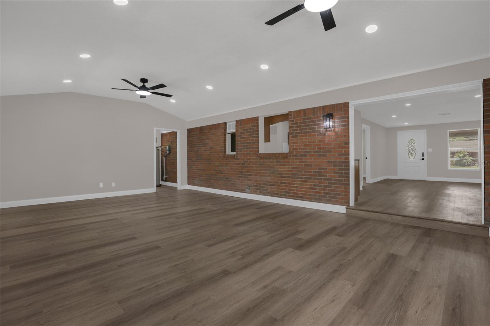 WALKERS ADD TO ALTAMONTE SPGS 2 - Residential