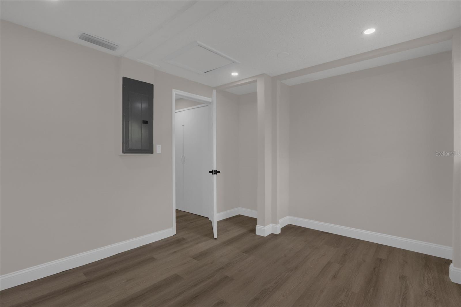 WALKERS ADD TO ALTAMONTE SPGS 2 - Residential