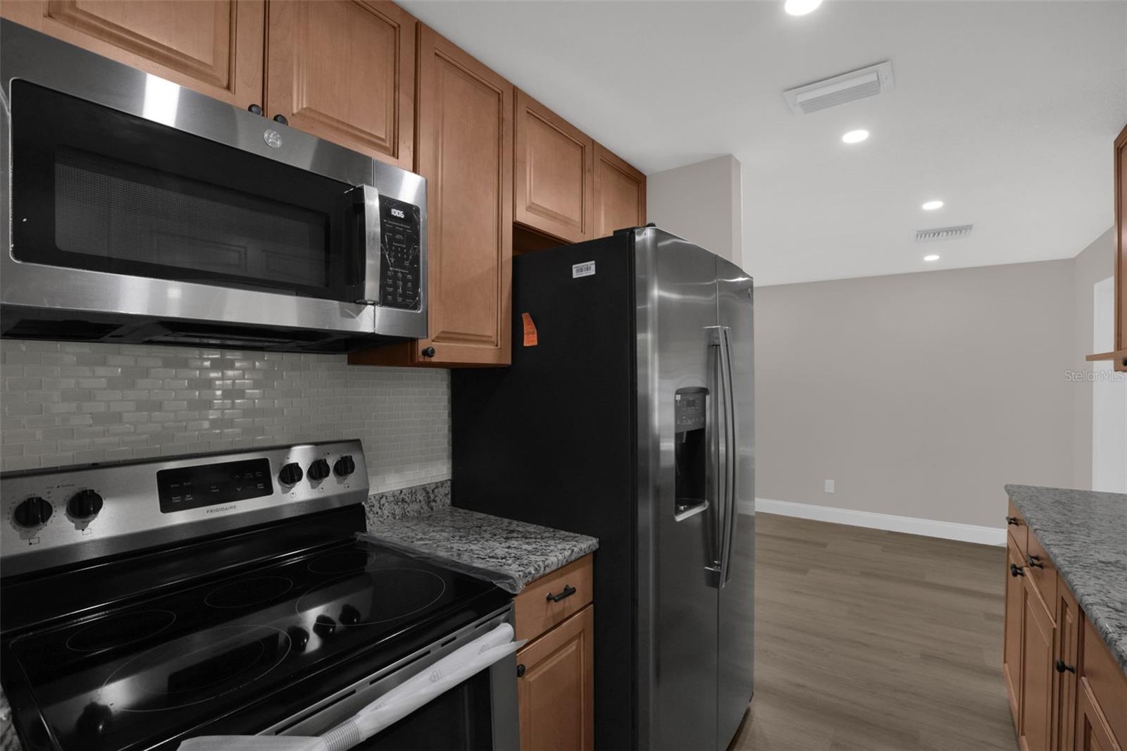 WALKERS ADD TO ALTAMONTE SPGS 2 - Residential