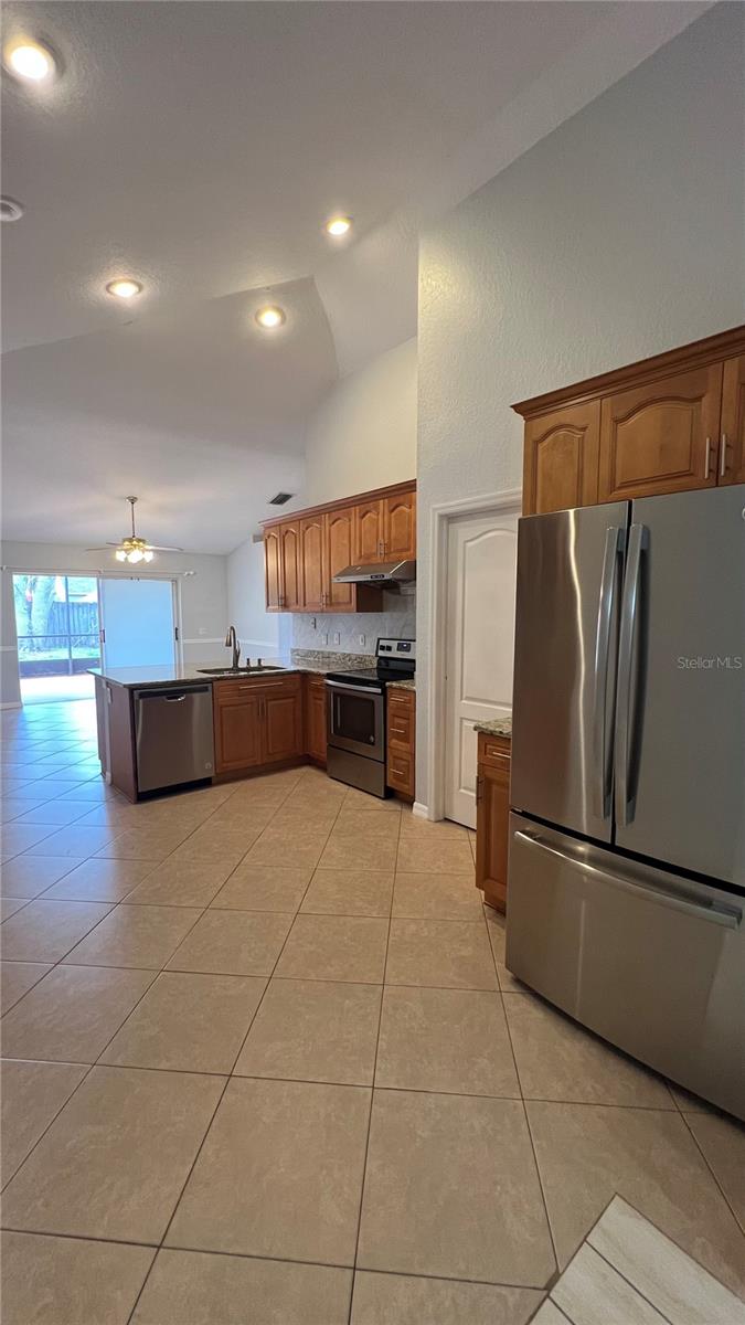 WATERFORD PH I - Residential Lease