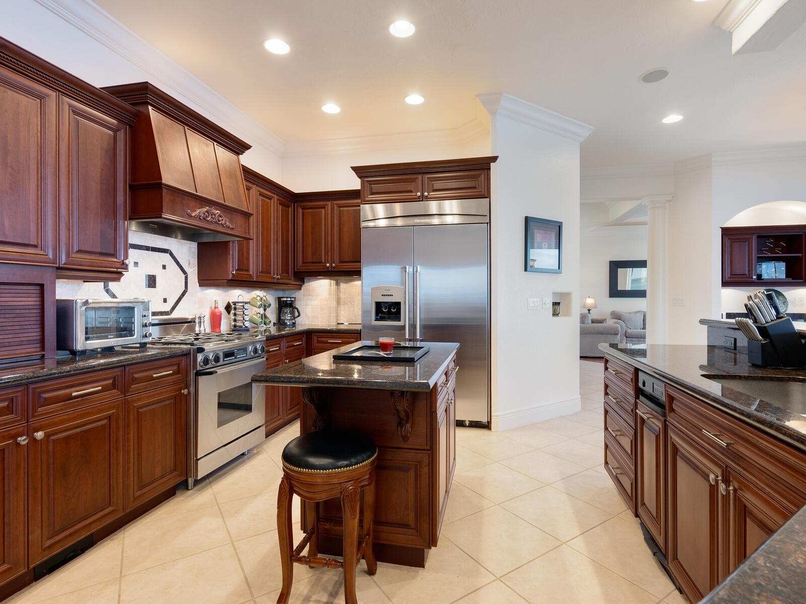 SOUTHPOINTE SHORES - Residential