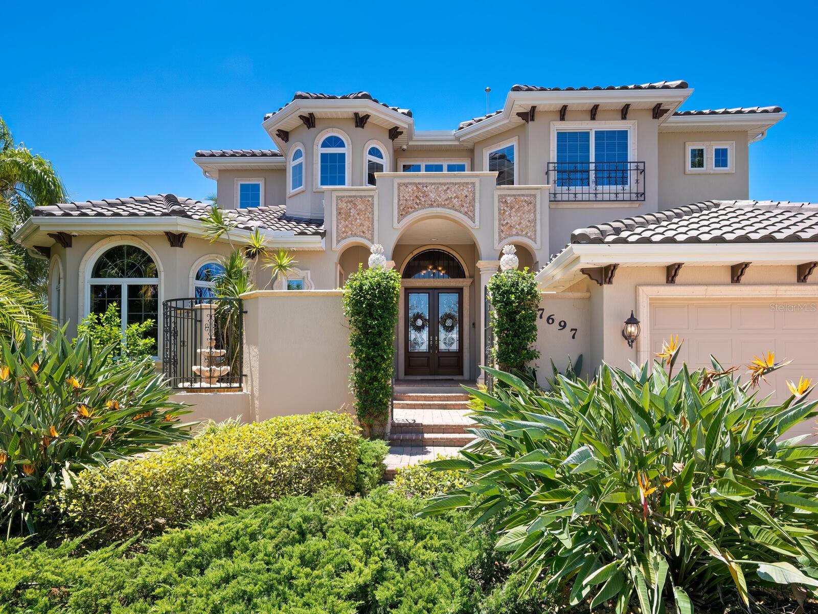 SOUTHPOINTE SHORES - Residential