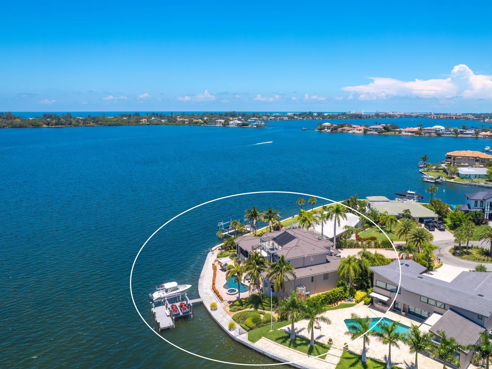 SOUTHPOINTE SHORES - Residential