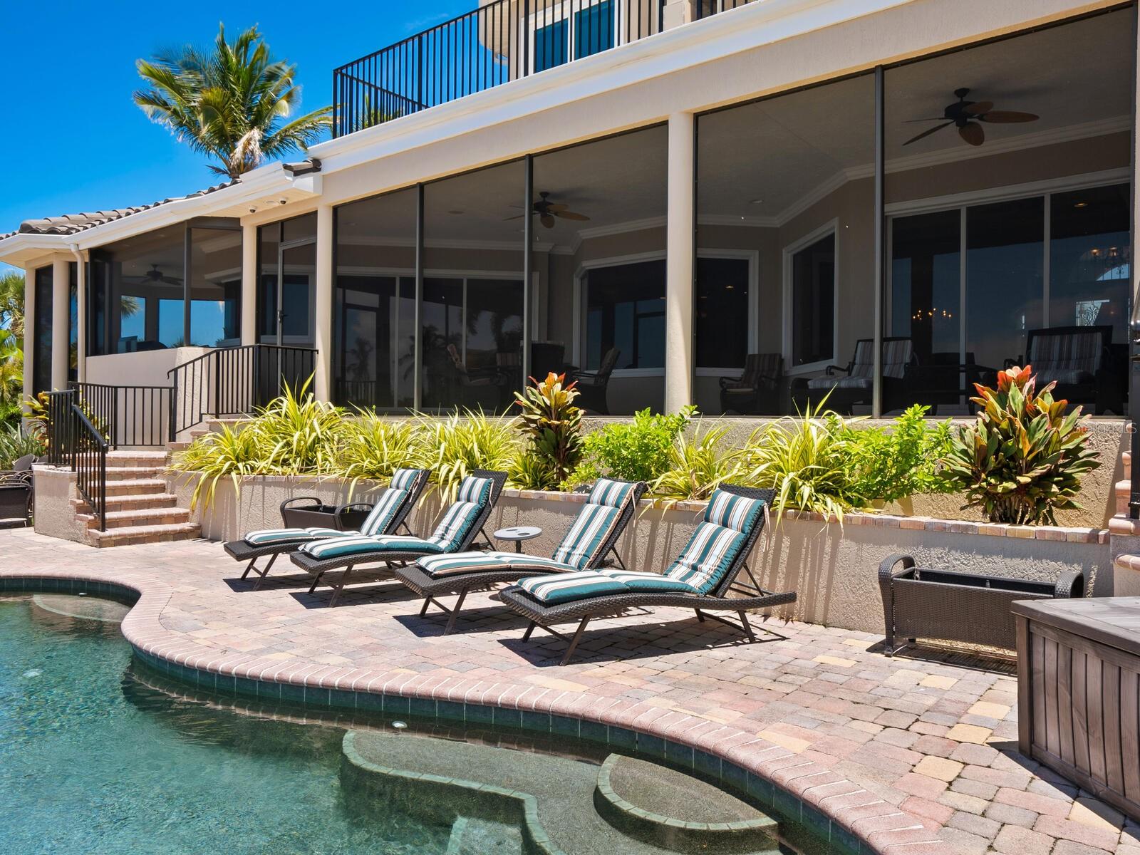 SOUTHPOINTE SHORES - Residential