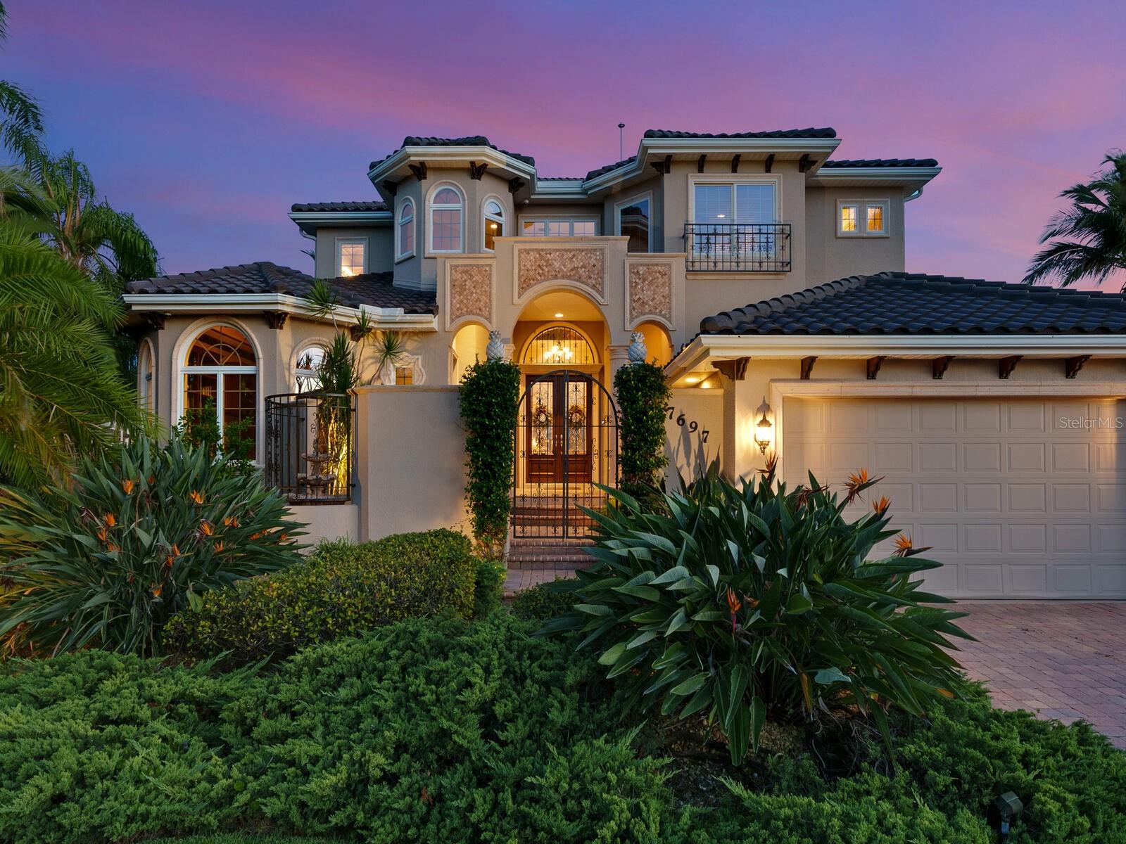 SOUTHPOINTE SHORES - Residential