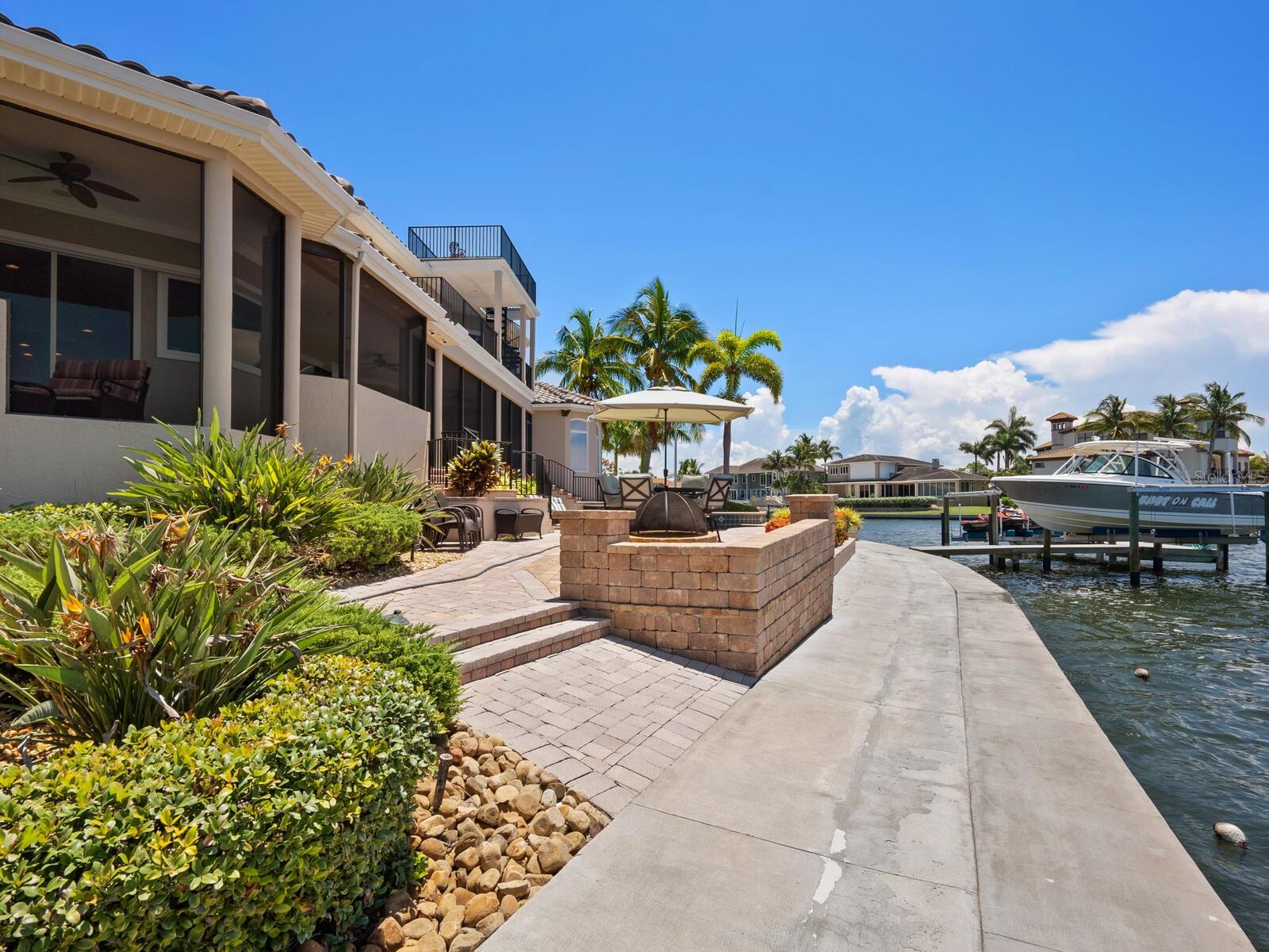SOUTHPOINTE SHORES - Residential
