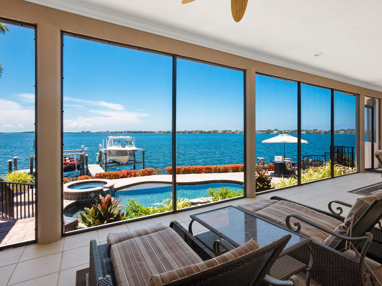 SOUTHPOINTE SHORES - Residential