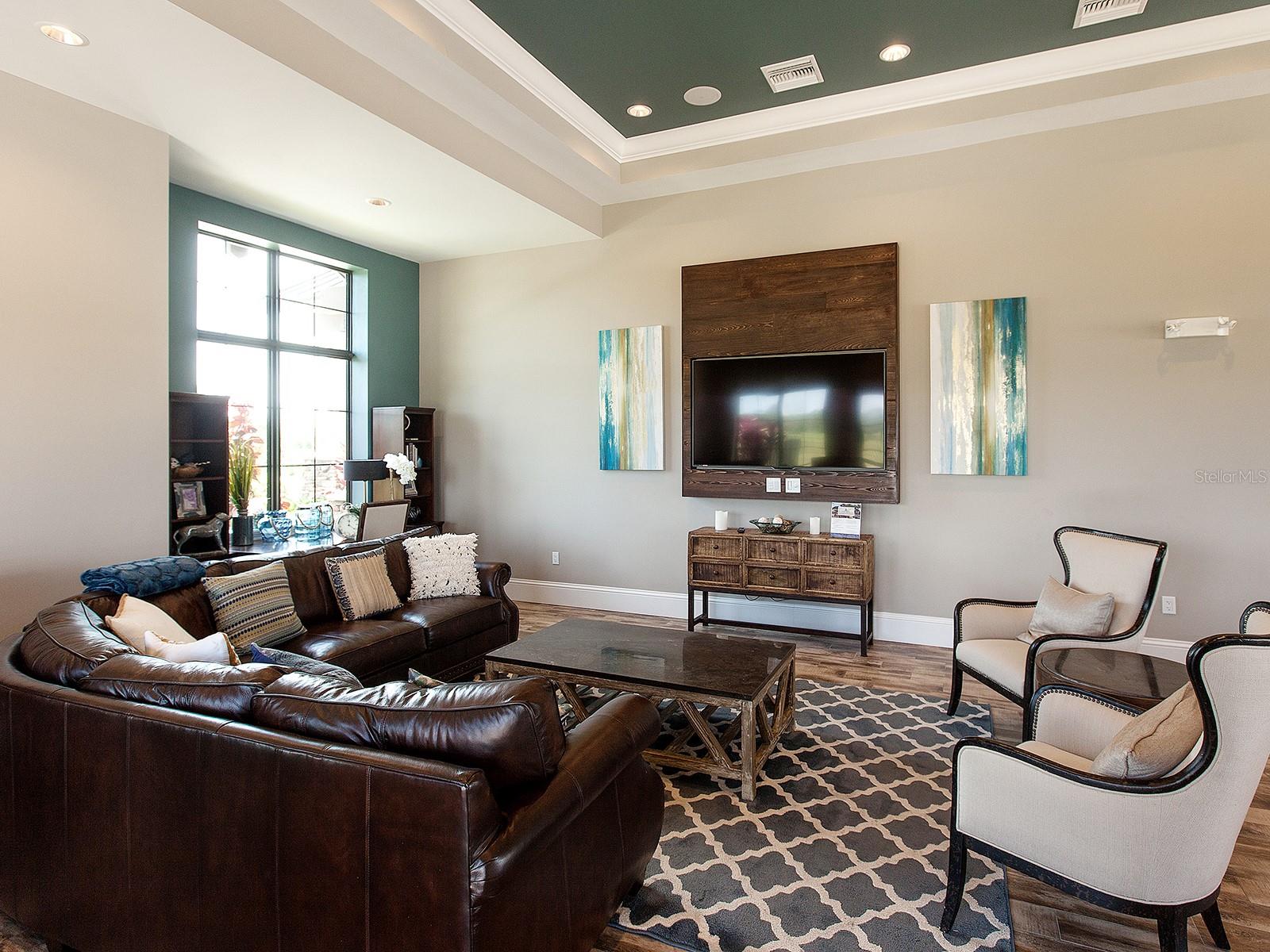 COUNTRY CLUB EAST AT LAKEWD RNCH PP - Residential