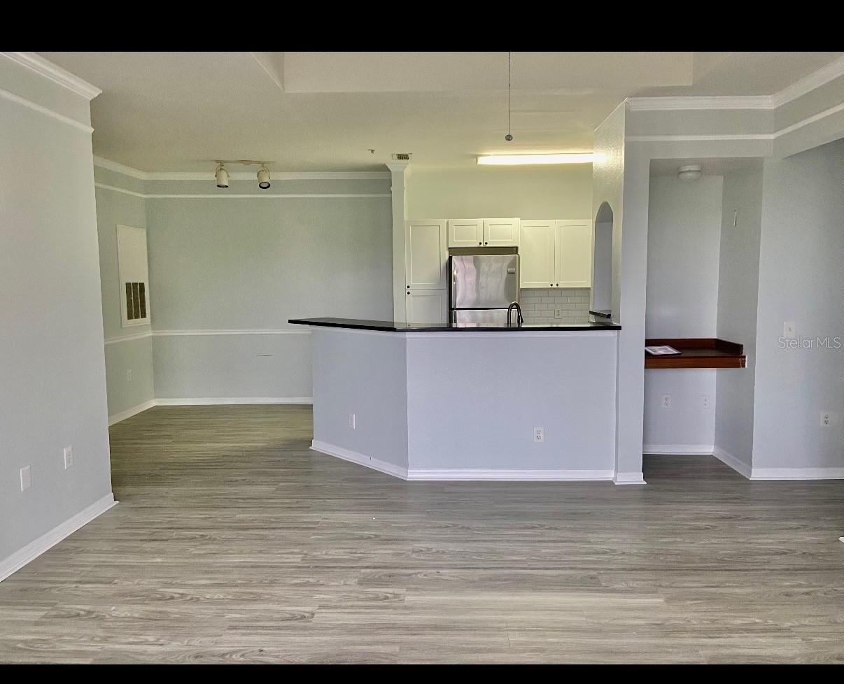 HAMPTONS/METROWEST - Residential