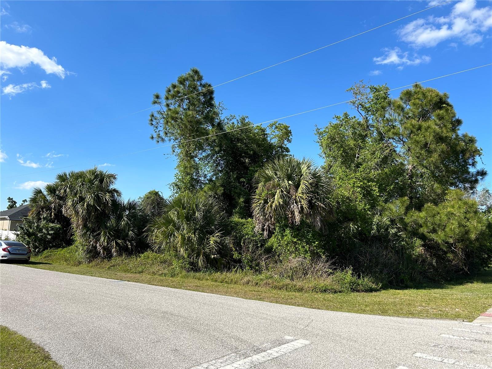 PORT CHARLOTTE SUB 32 - Land