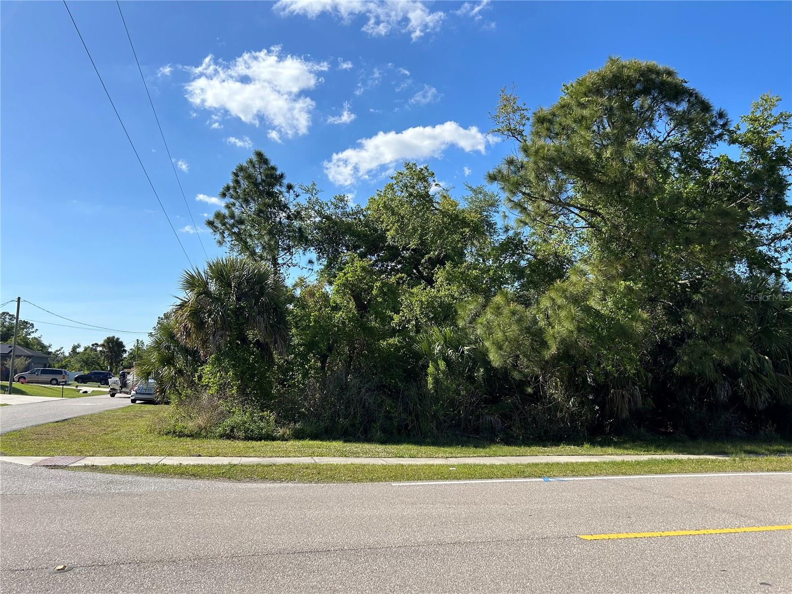 PORT CHARLOTTE SUB 32 - Land