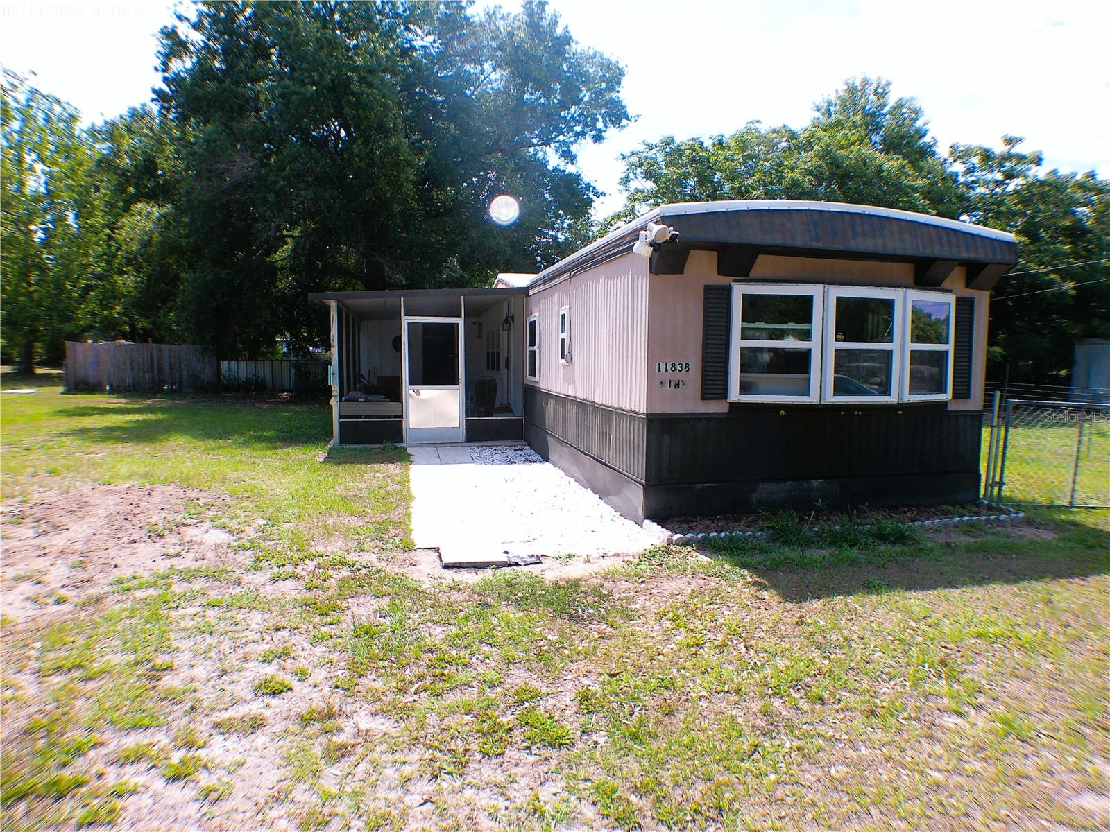 SMITH LAKE VILLAGE - Residential