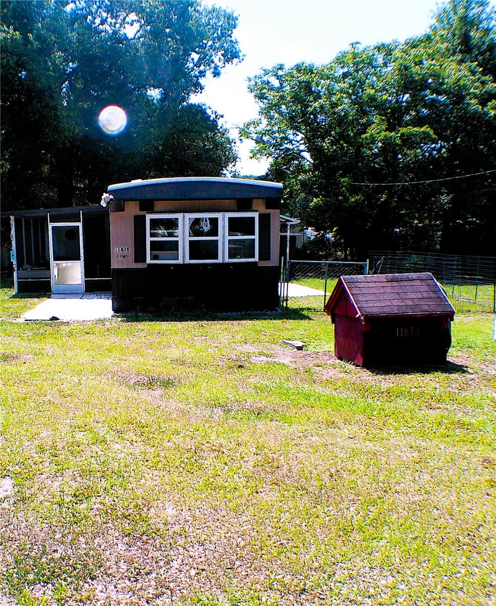 SMITH LAKE VILLAGE - Residential