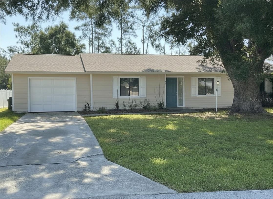 SELLER WANTS THIS SOLD!  BRING OFFERS  Welcome to your beautifully updated new home! This stunning property sits on a huge, 12,000-square-foot lot, giving you plenty of space for outdoor fun, gardening, or adding a pool. Every inch of this house has been completely remodeled, so it feels brand new inside.

Step into the kitchen and you will find gorgeous new stone countertops and bright new cabinets that have tons of storage. The entire home features fresh updates that make everyday living comfortable and stylish.

Best of all, you can move in with total peace of mind. The house comes with a brand-new HVAC system to keep you cool all summer long, and the roof was recently replaced. Located in a wonderful neighborhood, 40 Boulder Rock Drive is completely turn-key and ready for you to enjoy. Don't miss out on this amazing home!
