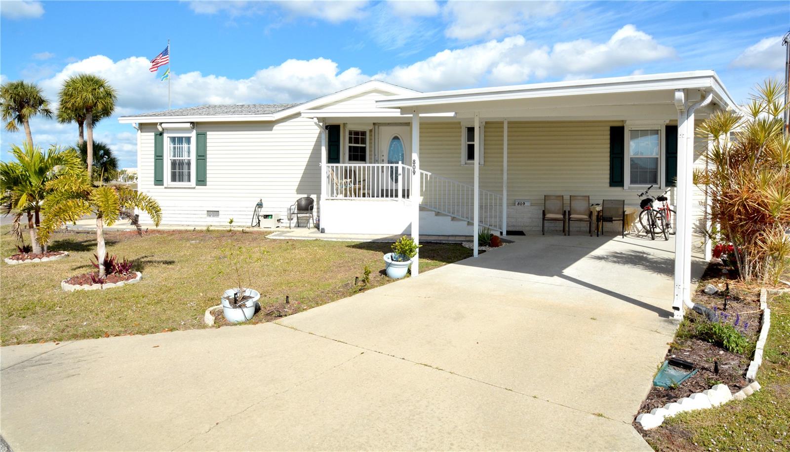 COUNTRY CLUB ESTATES - Residential