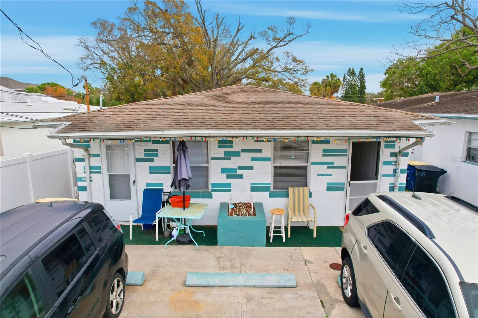 **New Price Adjustment!!** Excellent investment opportunity in the heart of Clearwater! This well-maintained duplex at 1407 Taft Ave offers immediate cash flow with strong upside potential. Both units are currently tenant-occupied and rented below market value, making this an ideal property for investors or owner-occupants looking to increase returns over time.

Unit A is a 2-bedroom, 1-bath residence renting for $1,150/month on a month-to-month lease, providing flexibility for a rent increase or future owner occupancy. Unit B is also a 2-bedroom, 1-bath unit leased at $1,195/month through 07/31/2026, delivering stable, long-term income. Each unit features its own private laundry room located in the backyard, a valuable amenity that adds convenience and tenant appeal.

The property was updated by the prior owner and has been well cared for, making it a low-maintenance addition to any portfolio. Separate living spaces and thoughtful layout enhance privacy for both tenants.

Located just minutes from downtown Clearwater, residents enjoy easy access to shopping, dining, public transportation, and major roadways. The property is a short drive to world-famous Clearwater Beach, local parks, and the Pinellas Trail, while also being close to employment centers, hospitals, and schools. With strong rental demand in the Clearwater market and continued area growth, this duplex presents a compelling opportunity for both seasoned and first-time investors.

Don’t miss this income-producing property with built-in upside in a highly desirable Clearwater location.