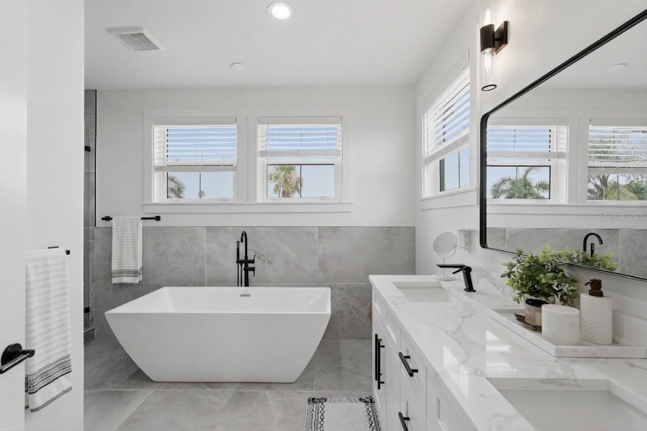SHOREACRES CENTER - Residential