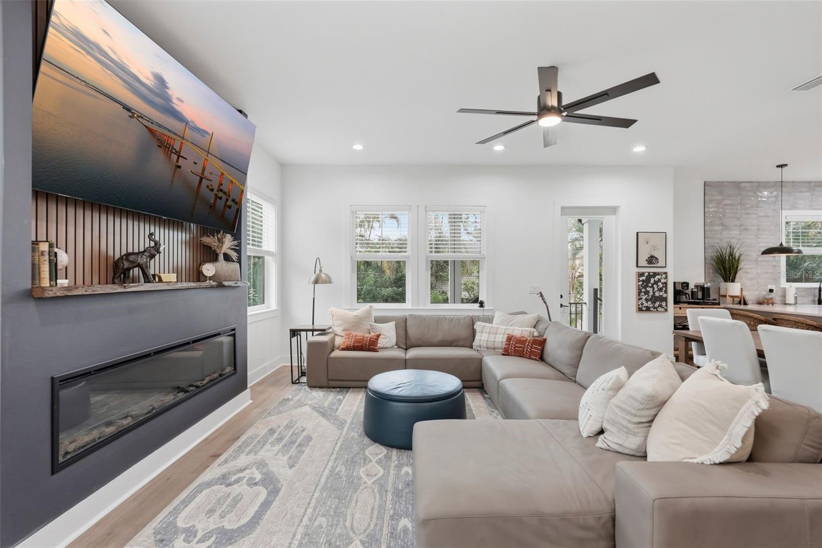 SHOREACRES CENTER - Residential