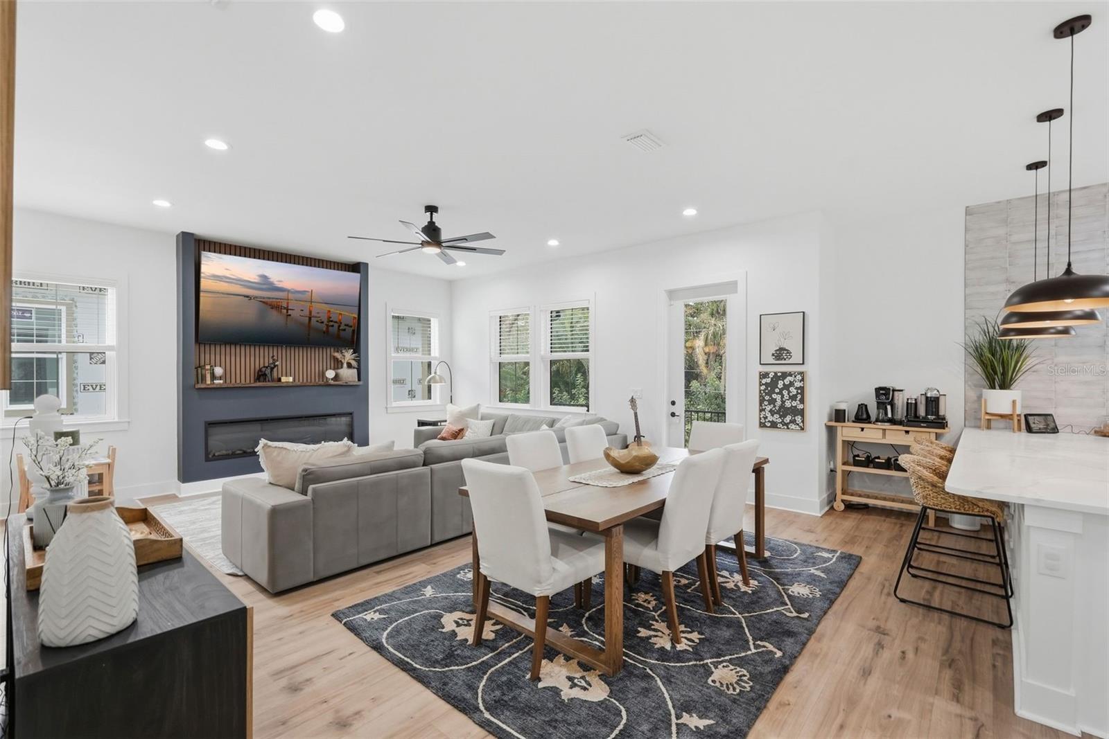 SHOREACRES CENTER - Residential