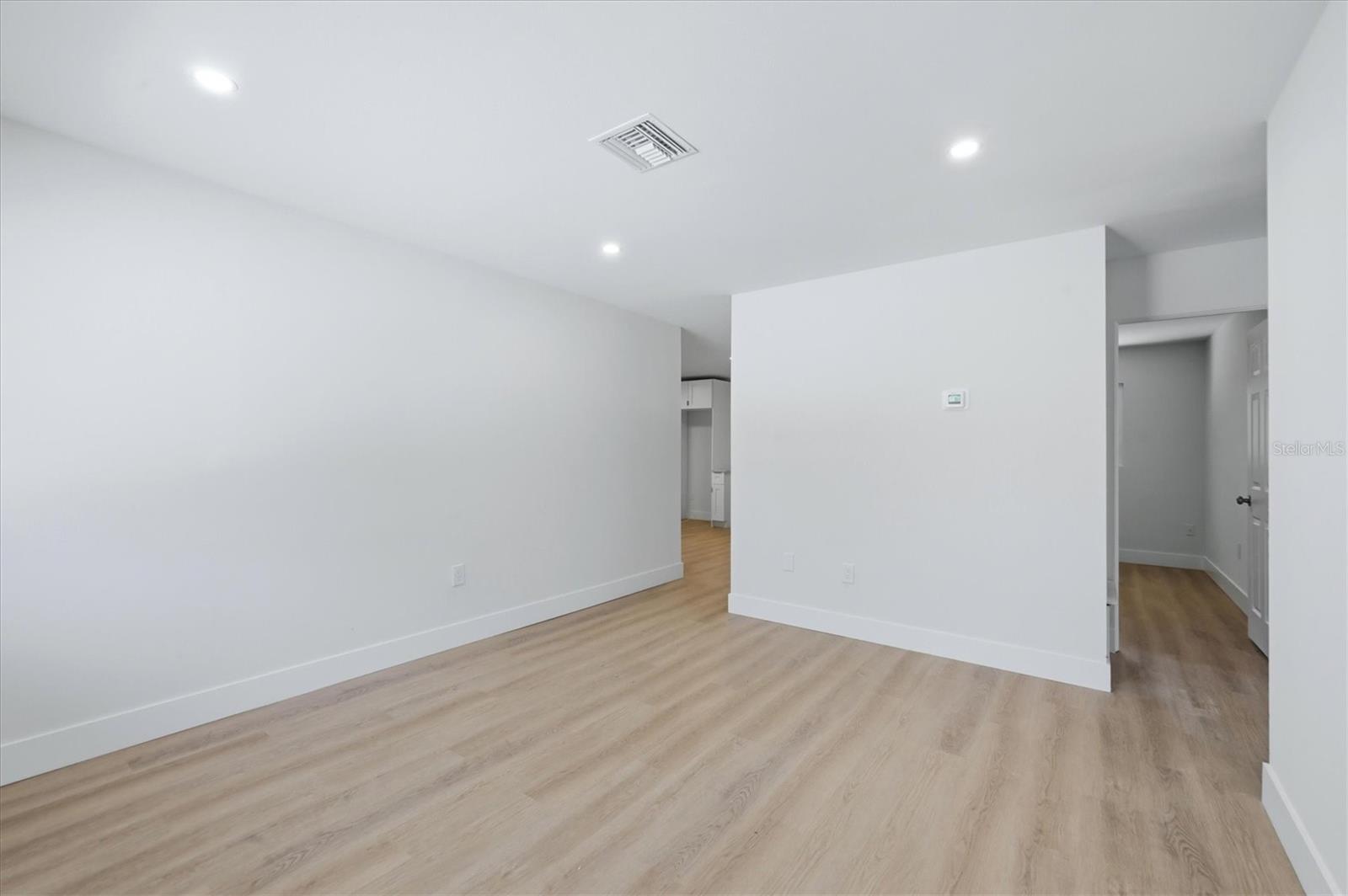 VALENCIA TERRACE REV - Residential