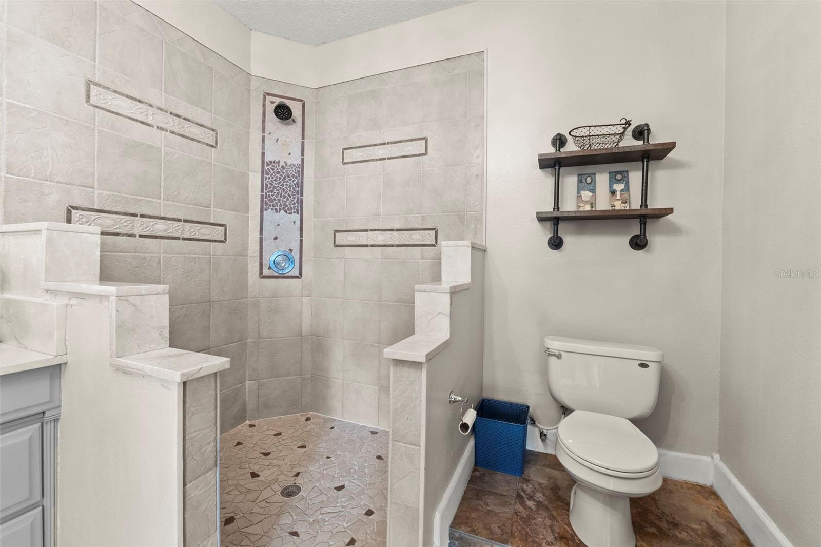 WOLFBRANCH ESTATES - Residential