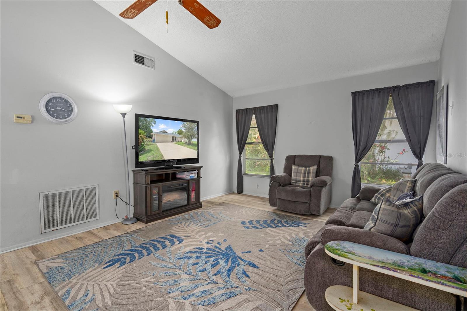 SPRING HILL - Residential