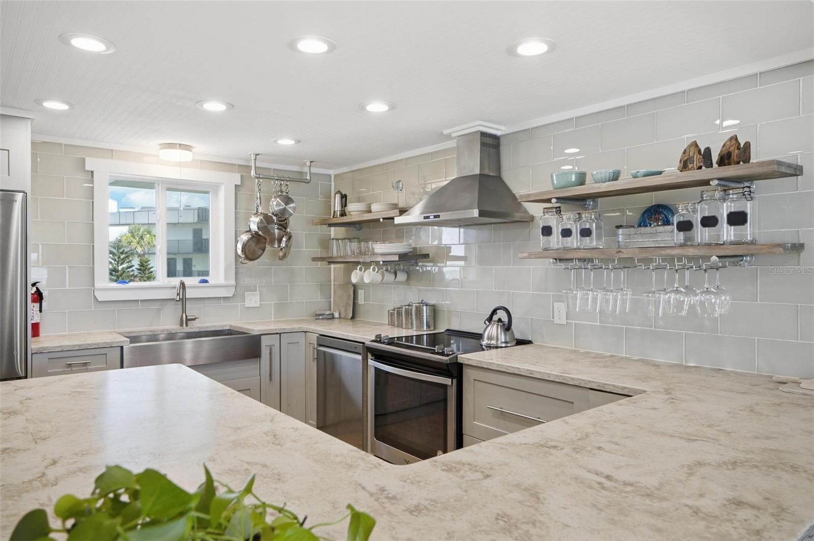 OCEAN BEACH CONDO CLUB II - Residential