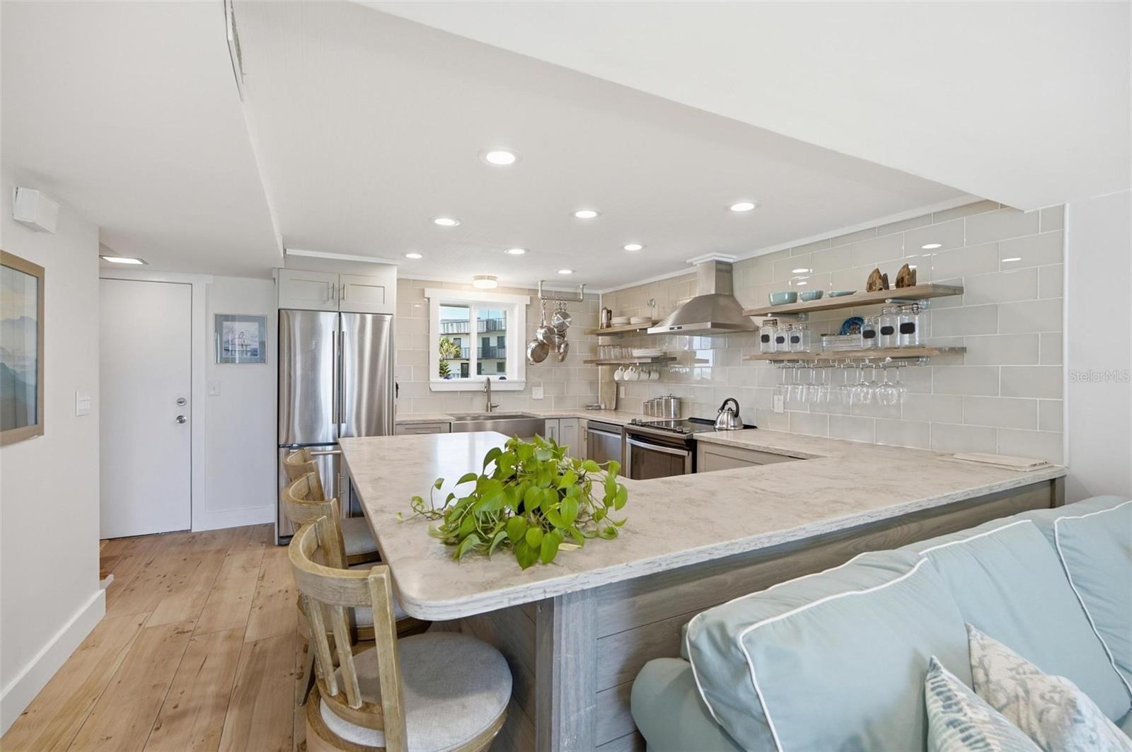 OCEAN BEACH CONDO CLUB II - Residential