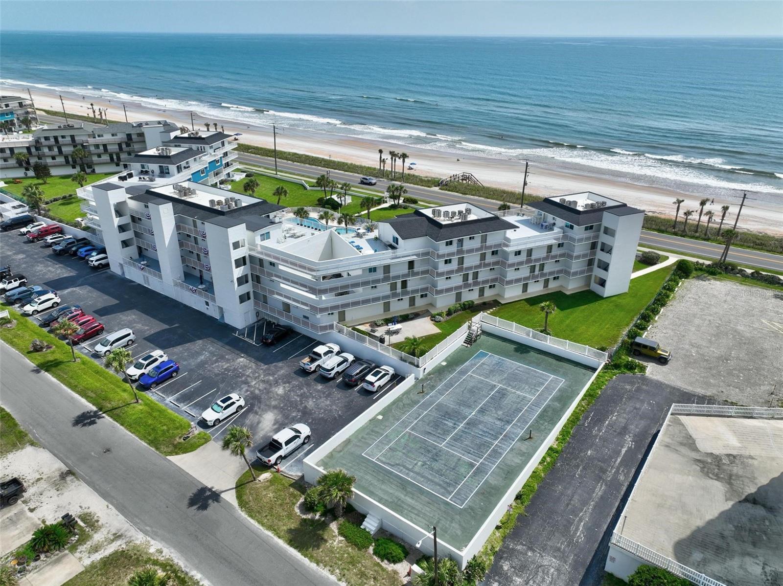 OCEAN BEACH CONDO CLUB II - Residential