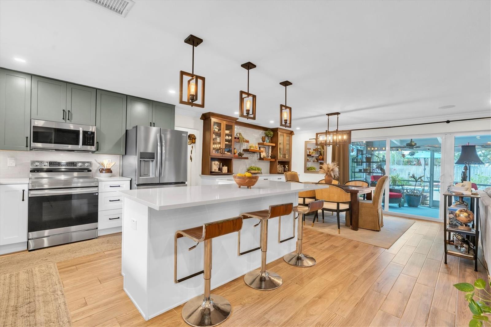 SHORE ACRES VENICE SEC 2ND REP - Residential