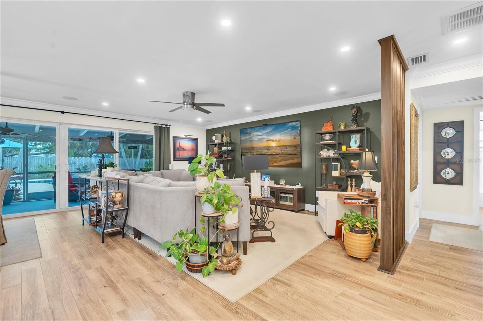 SHORE ACRES VENICE SEC 2ND REP - Residential