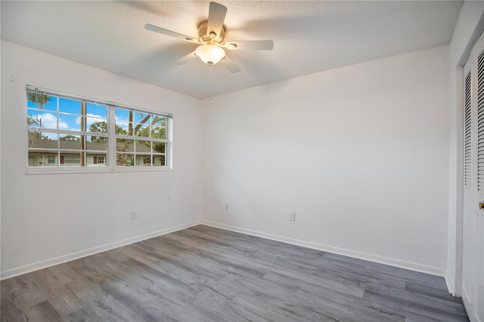 ALHAMBRA VILLAS CONDO 01-04 - Residential