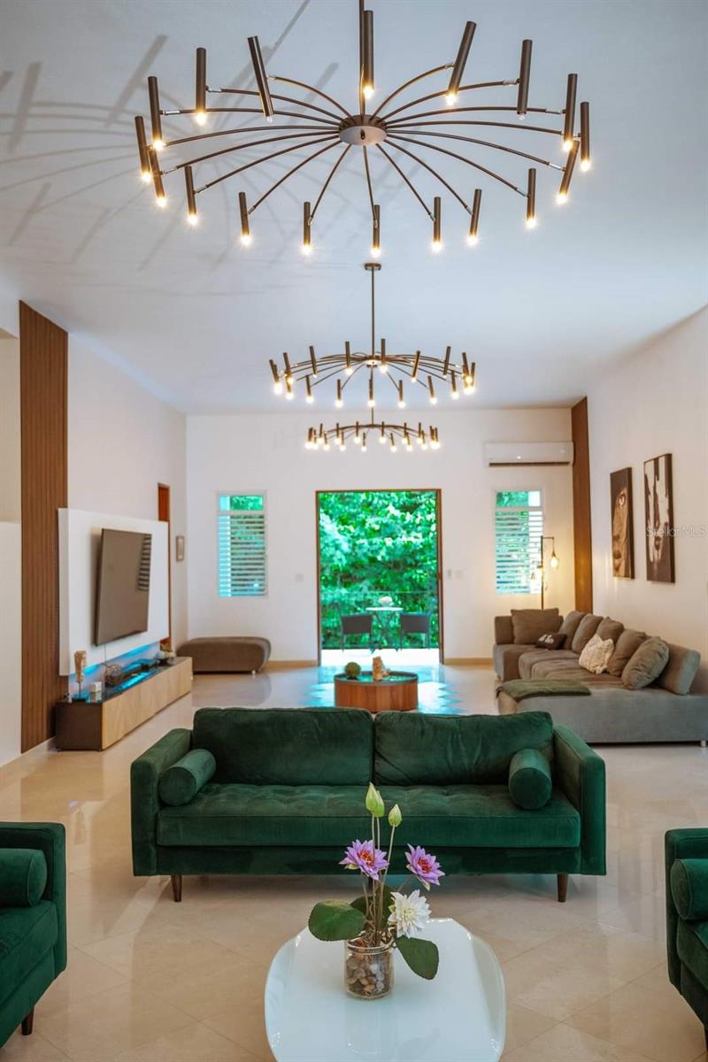 RIO CANAS WARD - Residential