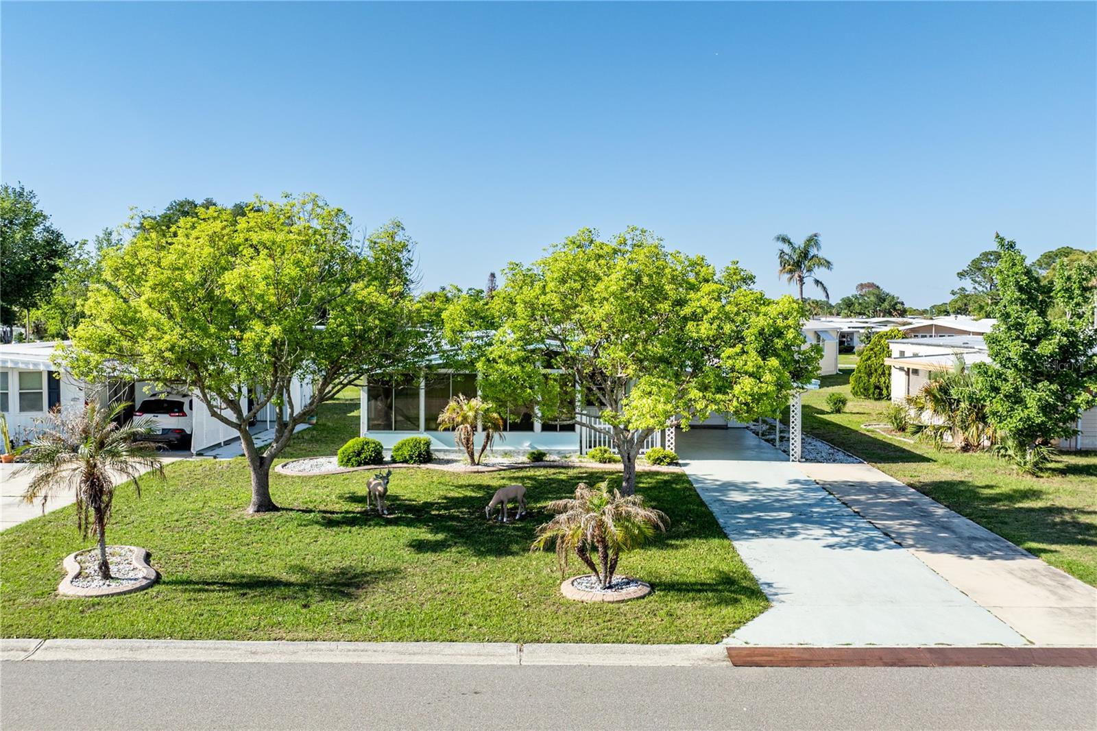TAVARES LAKE FRANCES ESTATES - Residential