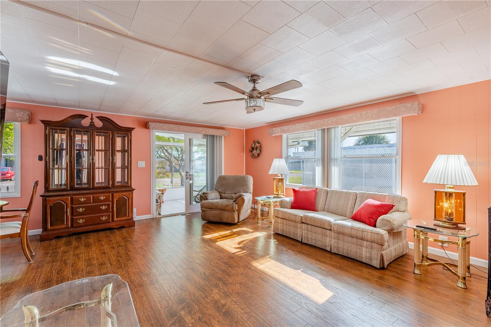 TAVARES LAKE FRANCES ESTATES - Residential