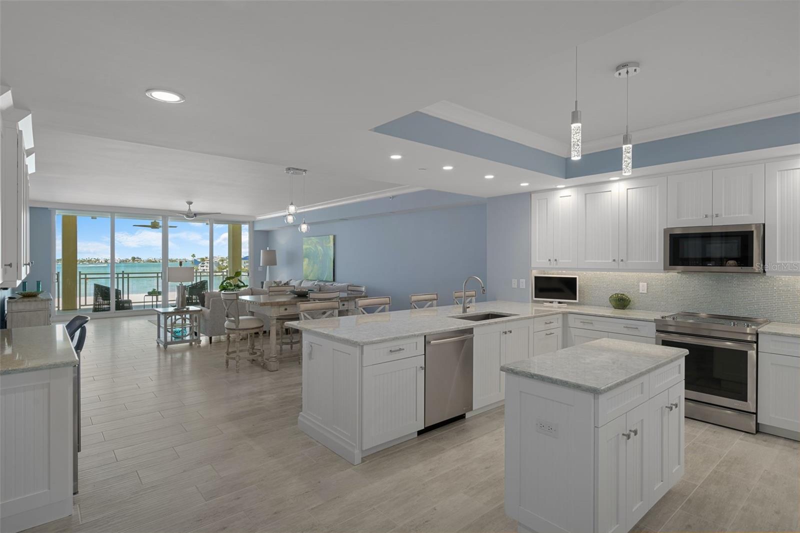 SUNSET POINTE AT - Residential