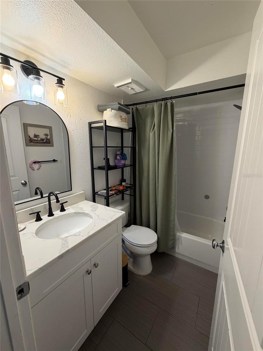 BONAVENTURE CONDO - Residential