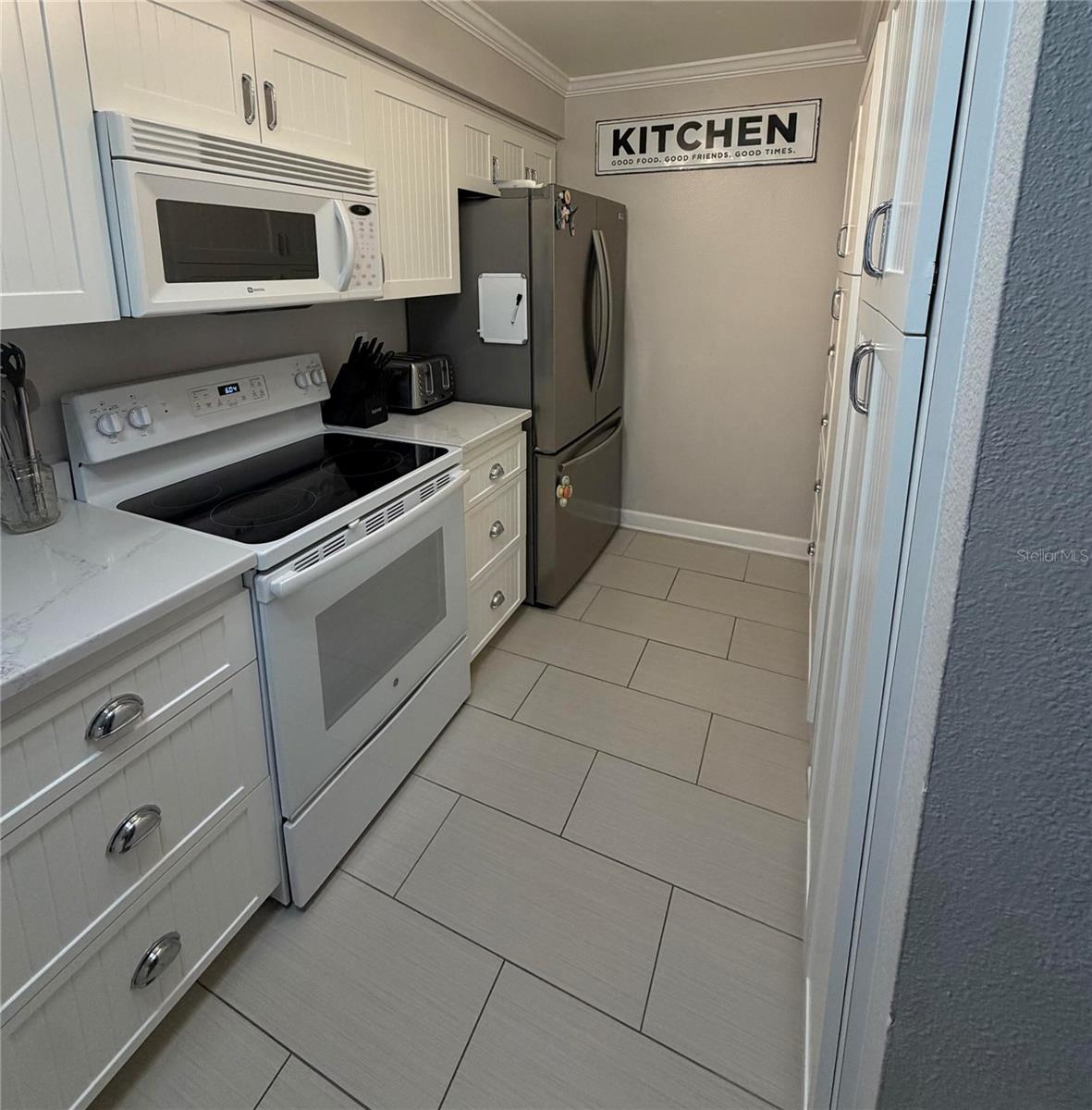 BONAVENTURE CONDO - Residential