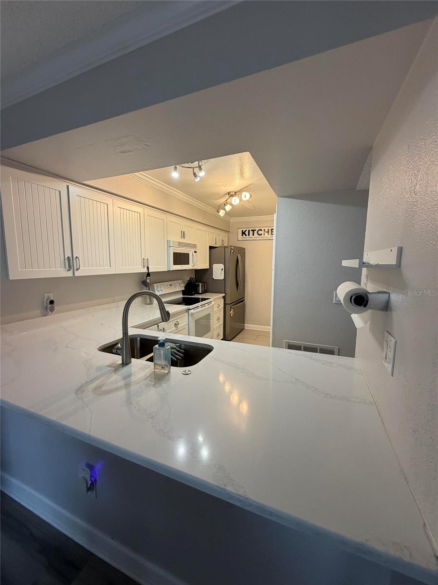 BONAVENTURE CONDO - Residential