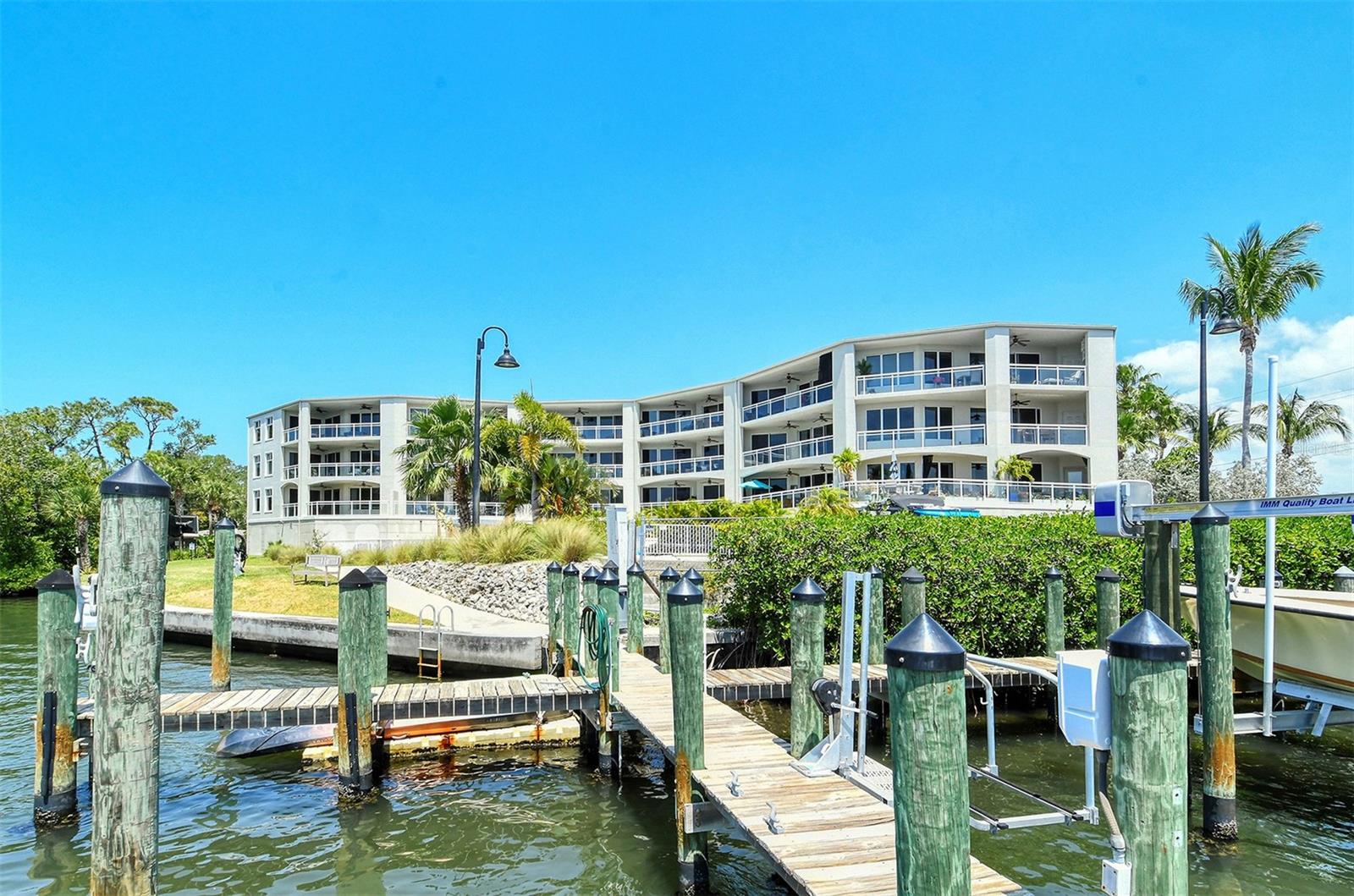 THE HARBOR VILLAS AT DONA BAY - Residential