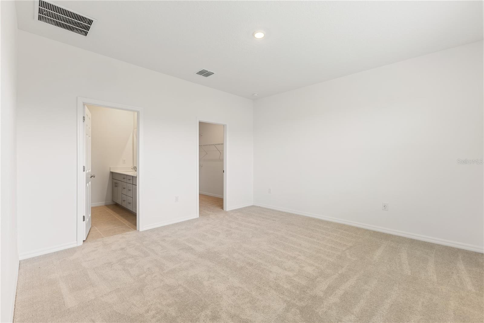 HIGHFIELD AT TWISTED OAKS - Residential