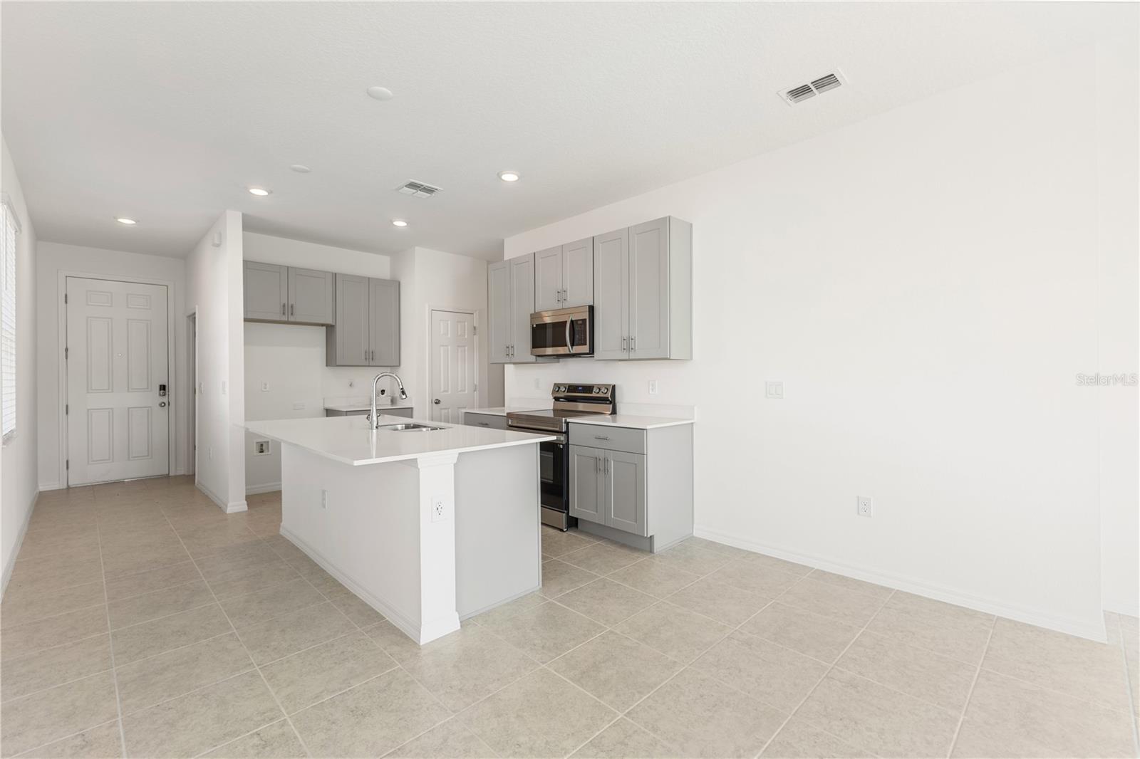 HIGHFIELD AT TWISTED OAKS - Residential