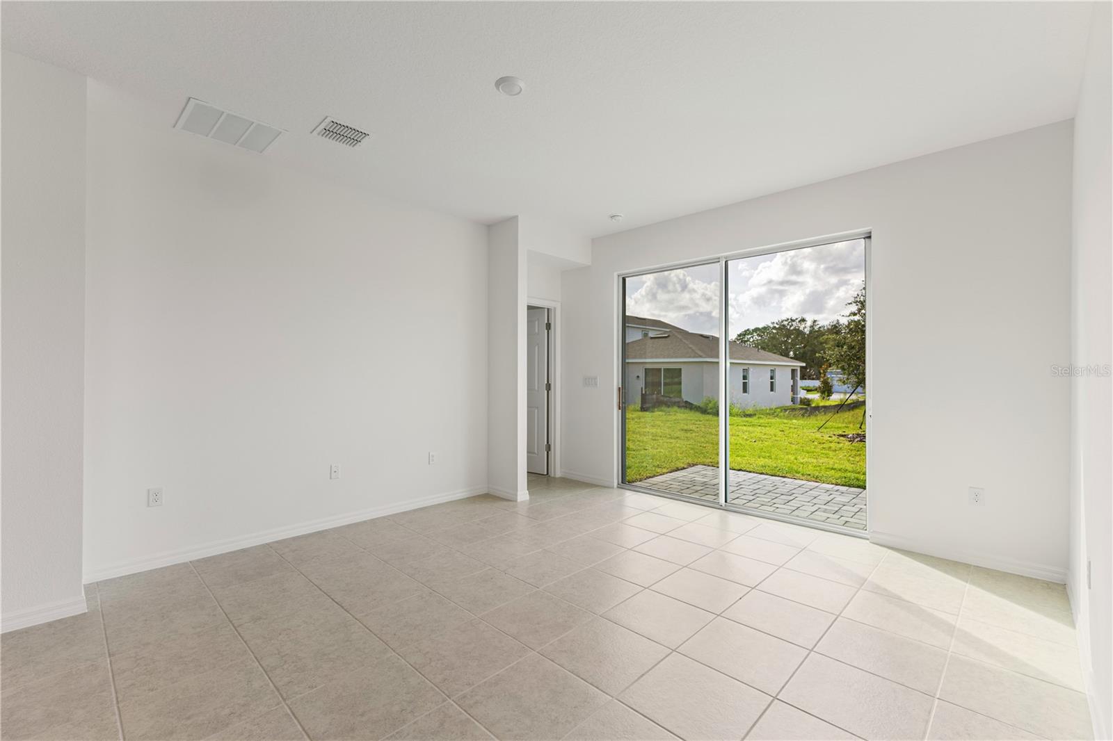 HIGHFIELD AT TWISTED OAKS - Residential