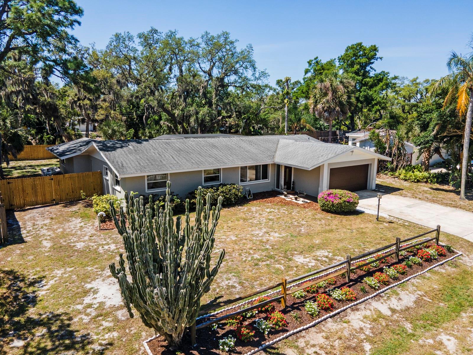 RIDGEWOOD - Residential