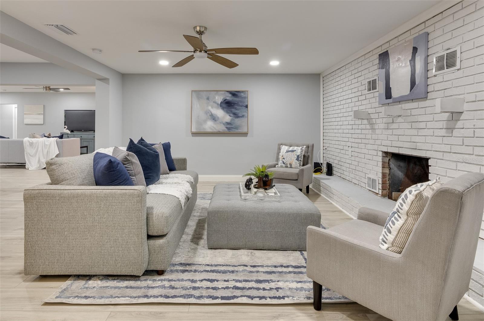 HERCHEL HEIGHTS 3RD ADD U - Residential Lease