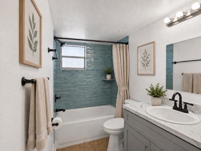 HARBOR VILLAS CONDO PH 01 - Residential