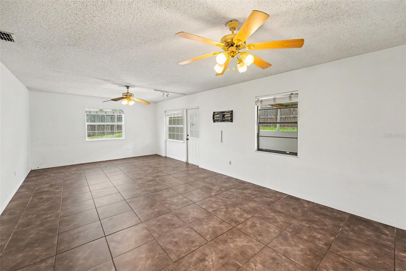 BLUE JAY WOODLANDS PH 1 - Residential