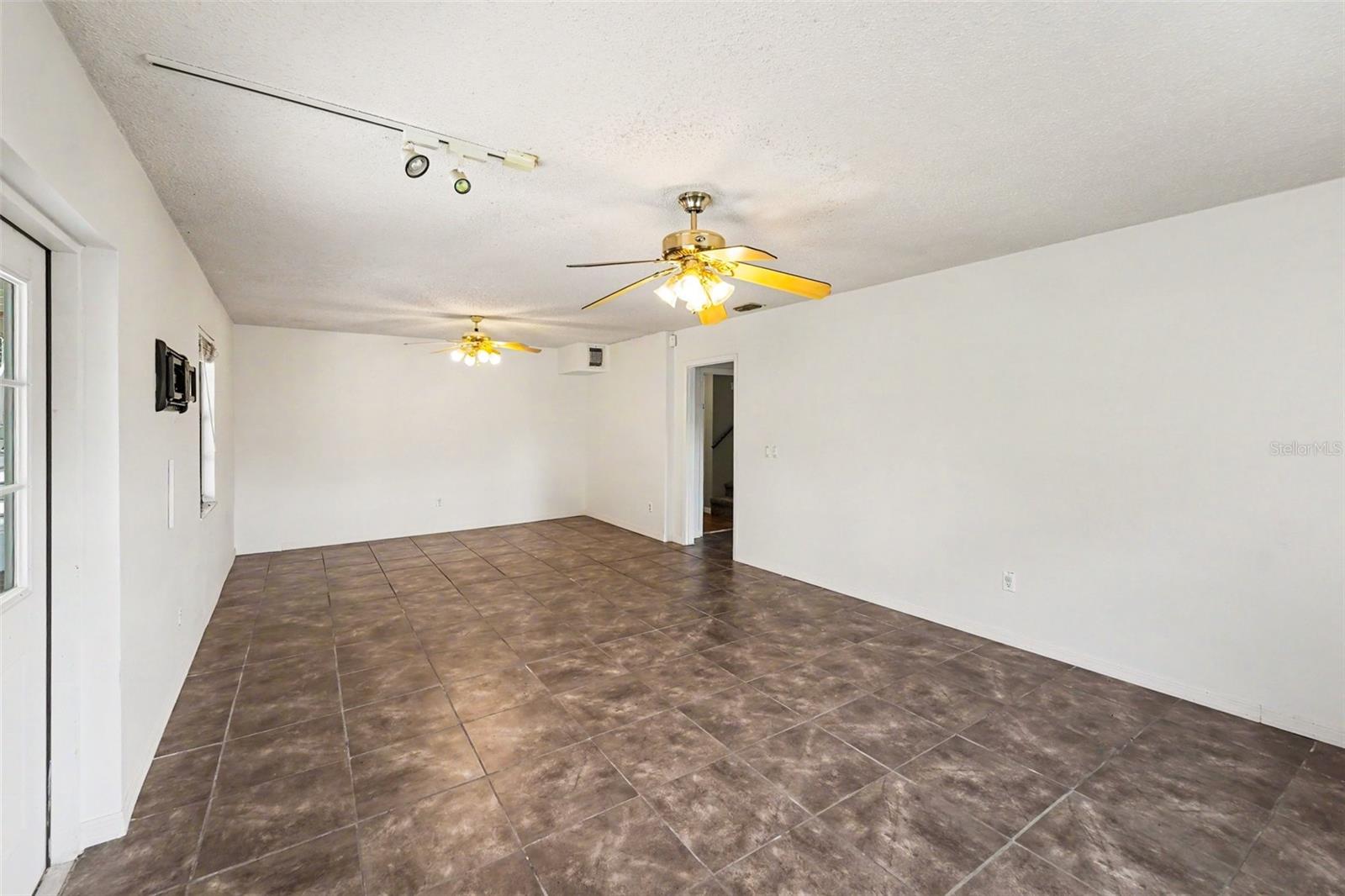 BLUE JAY WOODLANDS PH 1 - Residential